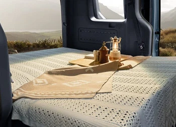 Luggage flat-floor deck